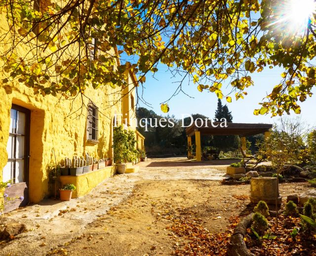 Excelente masía con vistas en Vilassar de Dalt (Ref. 01700)