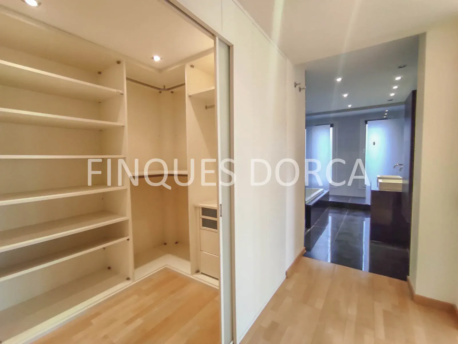 Unifamiliar a cuatro vientos con jardín, piscina y vistas al mar, foto 21