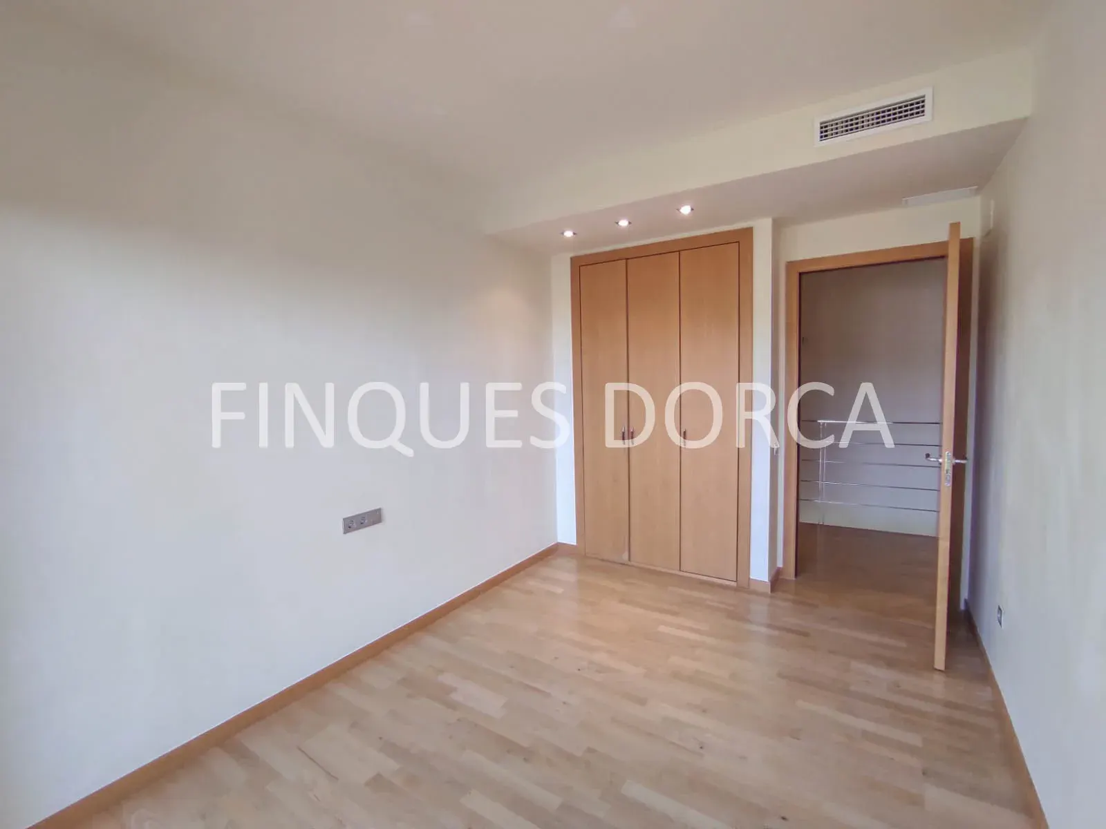 Unifamiliar a cuatro vientos con jardín, piscina y vistas al mar, foto 27