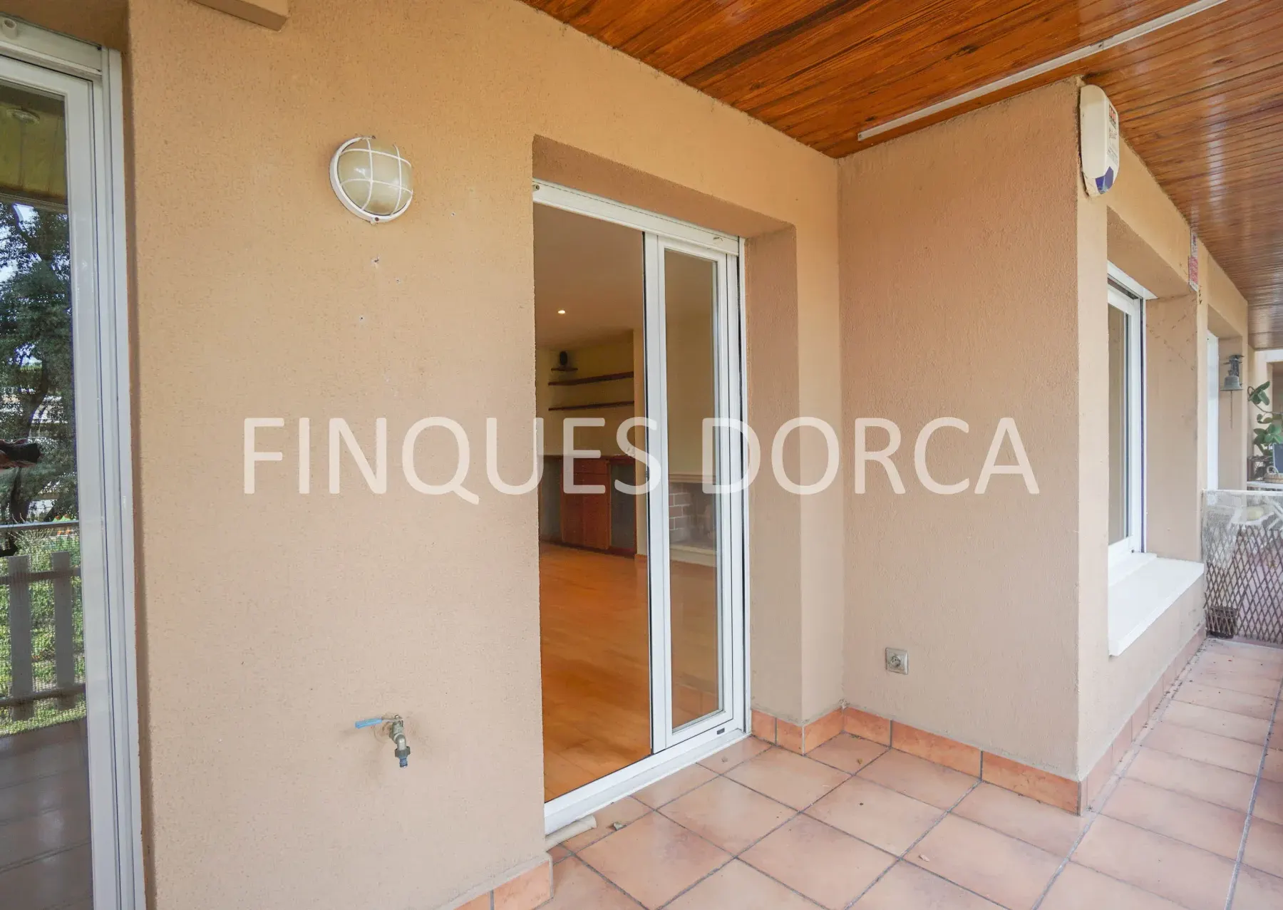 Piso reformado en Cabrils II con piscinas y tenis, foto 9