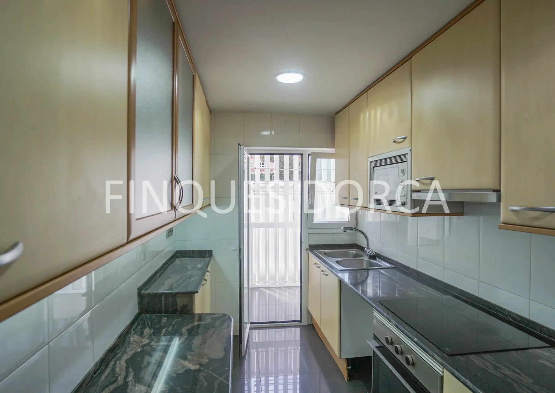 Piso reformado en Cabrils II con piscinas y tenis, foto 13