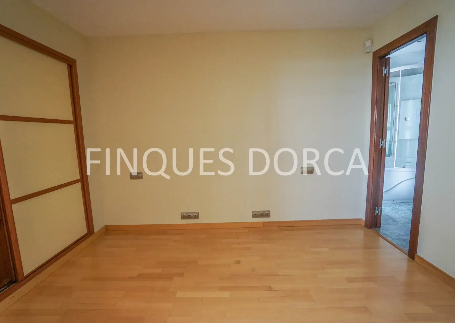 Piso reformado en Cabrils II con piscinas y tenis, foto 22