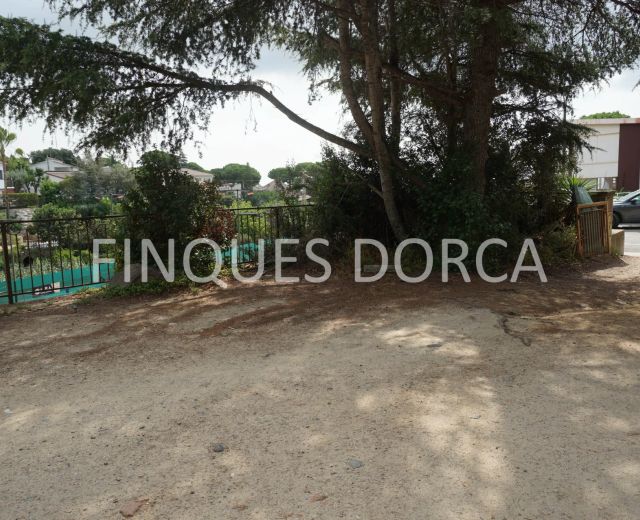 Parcela en Cabrils en Cabrils (Ref. 02213)