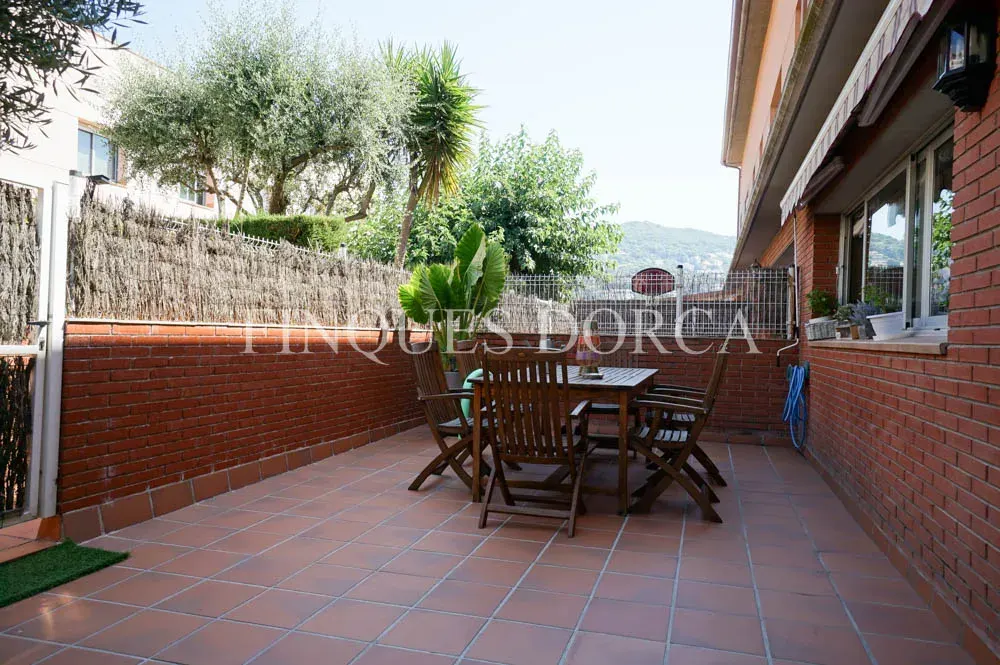 Casa adosada con jardín y piscina comunitaria en Cabrils, foto 20