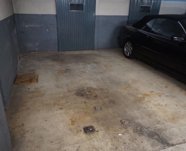 Alquiler de trastero y parking amplio en Cabrils (Ref. 02248)